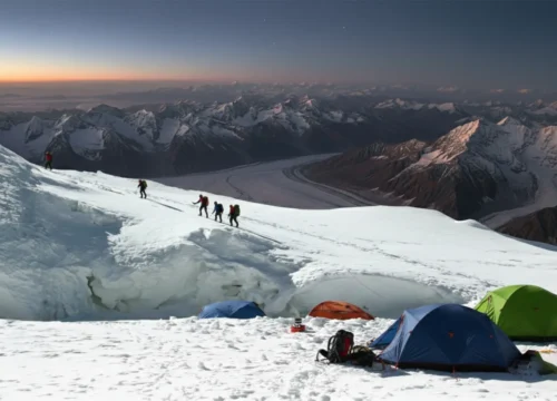 Mountaineering in Pakistan: Guide to Peaks, Treks & Adventure